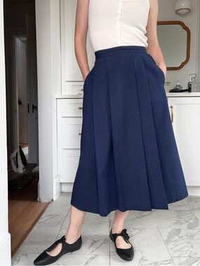 Navy A-Line Midi Skirt with Pleats and pockets